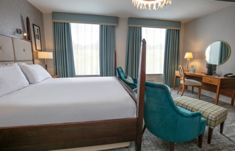 Carousel Desktop Feature King 4