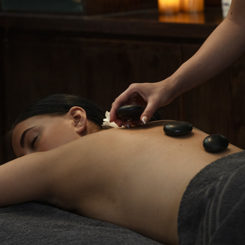 <p>HOT STONES TREATMENT</p>